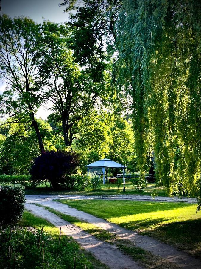 Wałcz Agroturystyka Hotel Noclegi Palac Camping מראה חיצוני תמונה